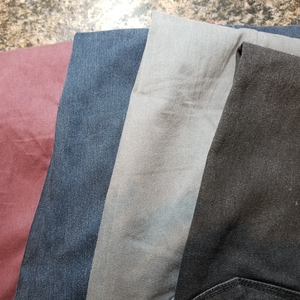 4 pair of jeans